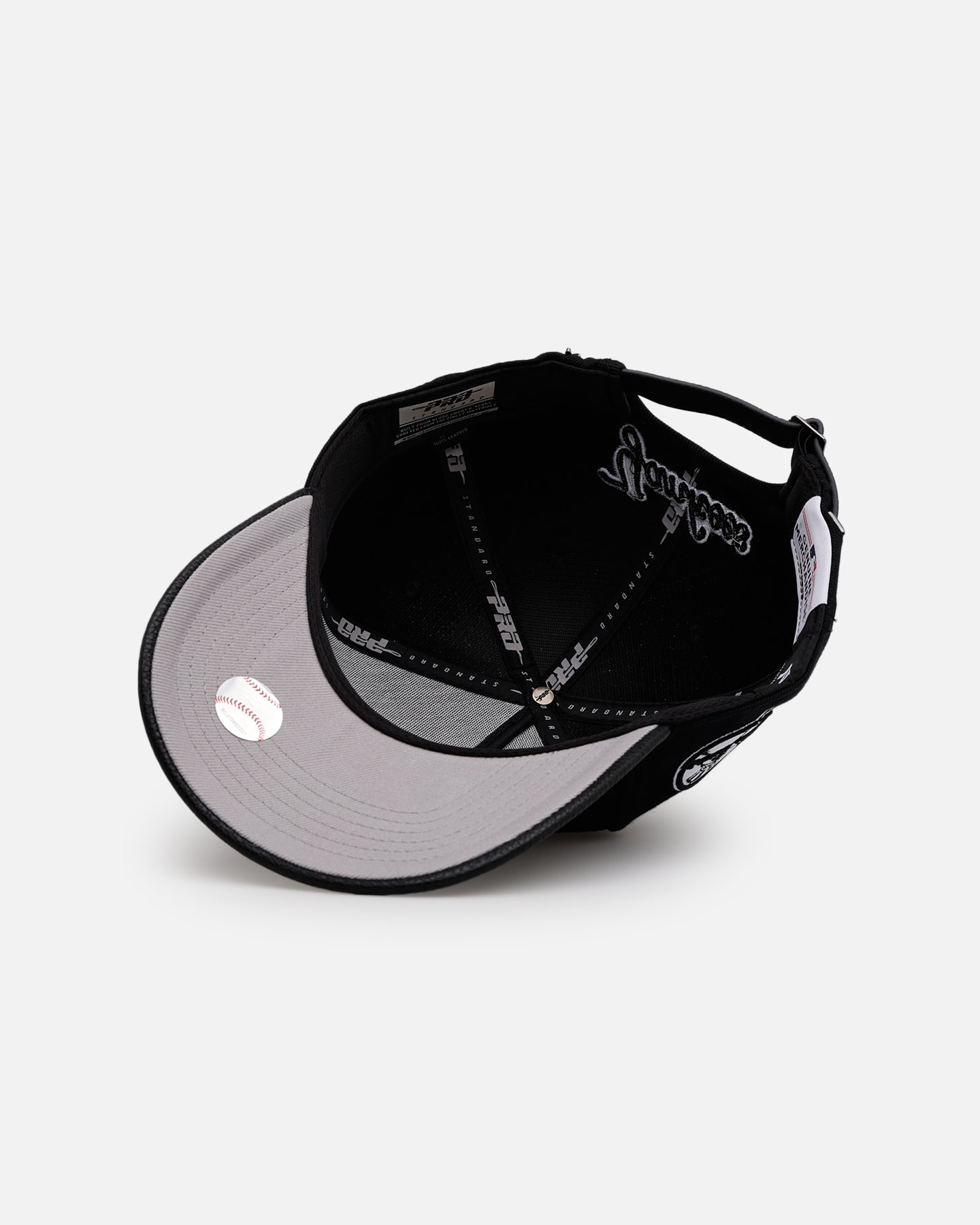 Pro Standard New York Yankees 'Black Chenille' Pro Pinch Strapback Black