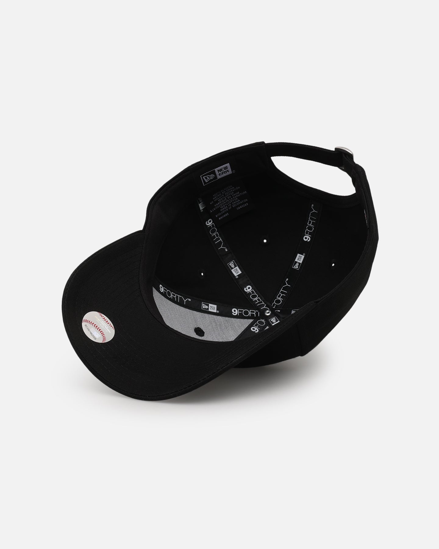 New Era Atlanta Braves 'Black On Black' 9FORTY Casual Strapback Black/Black