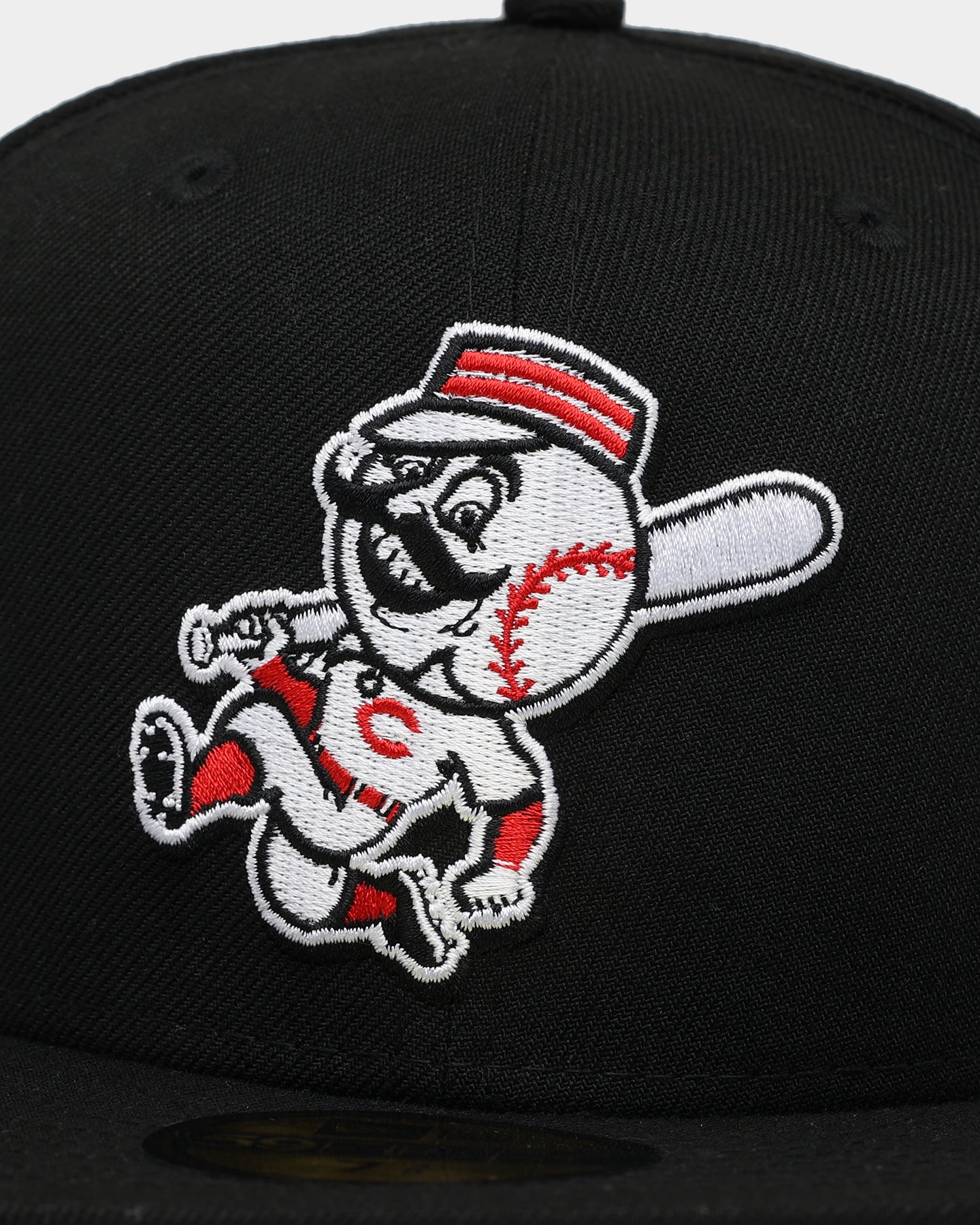 New Era Cincinnati Red 'Camo Undervisor' 59FIFTY Fitted Black