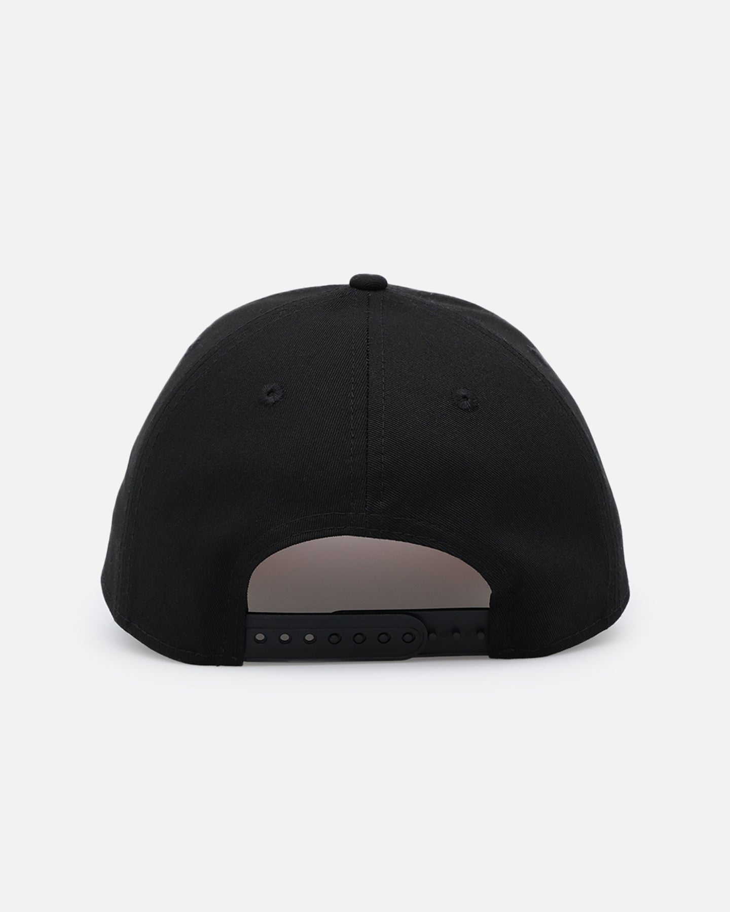 New Era Atlanta Braves 'Pink Satin Hearts' 9FORTY A-Frame Snapback Black/White