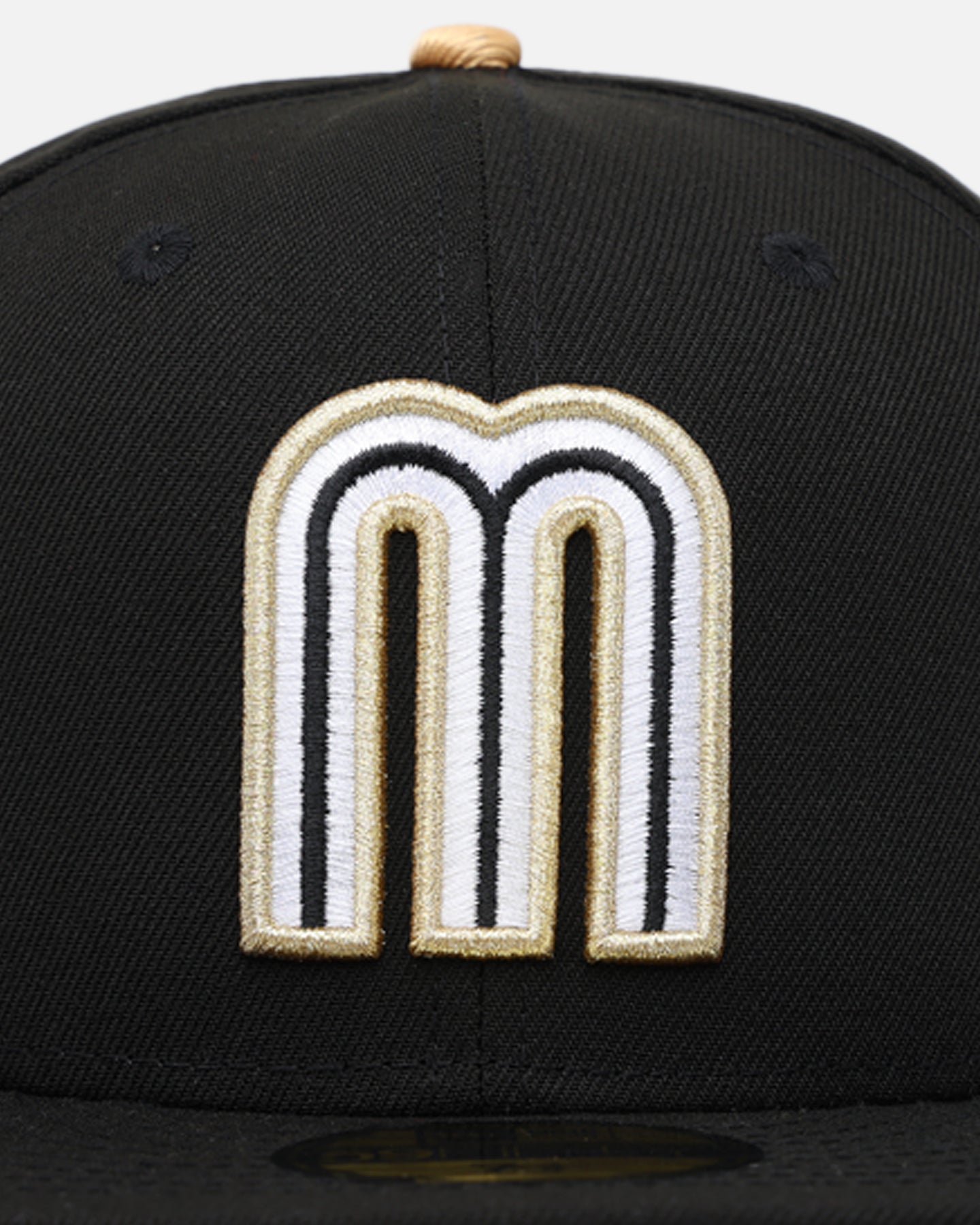 New Era Mexico National Baseball Team 59FIFTY Fitted Black Metallic