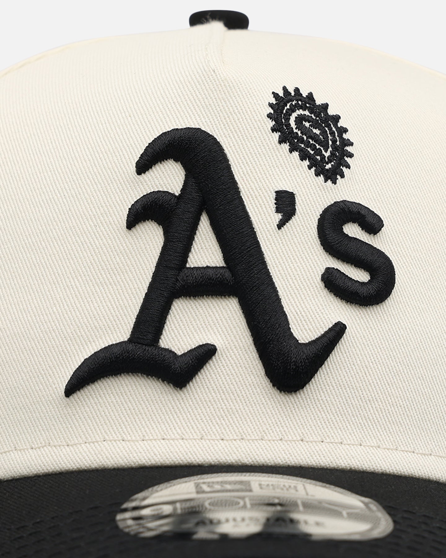 New Era Oakland Athletics 'Paisley Hit' 9FORTY A-Frame Snapback Chrome White/Black