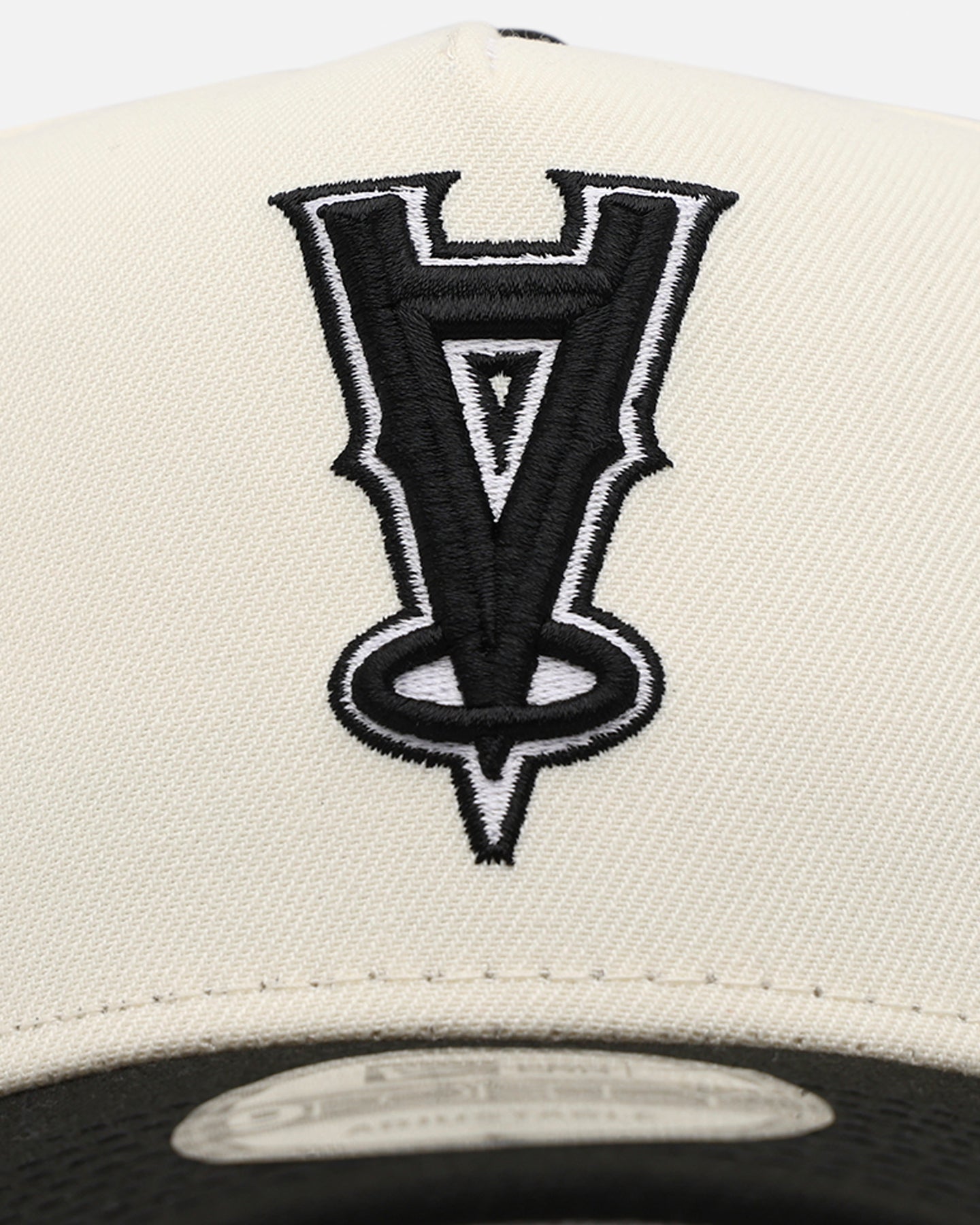 New Era Los Angeles Angels 'Chrome Upside Down Logo' 9FORTY A-Frame Snapback Chrome/Black