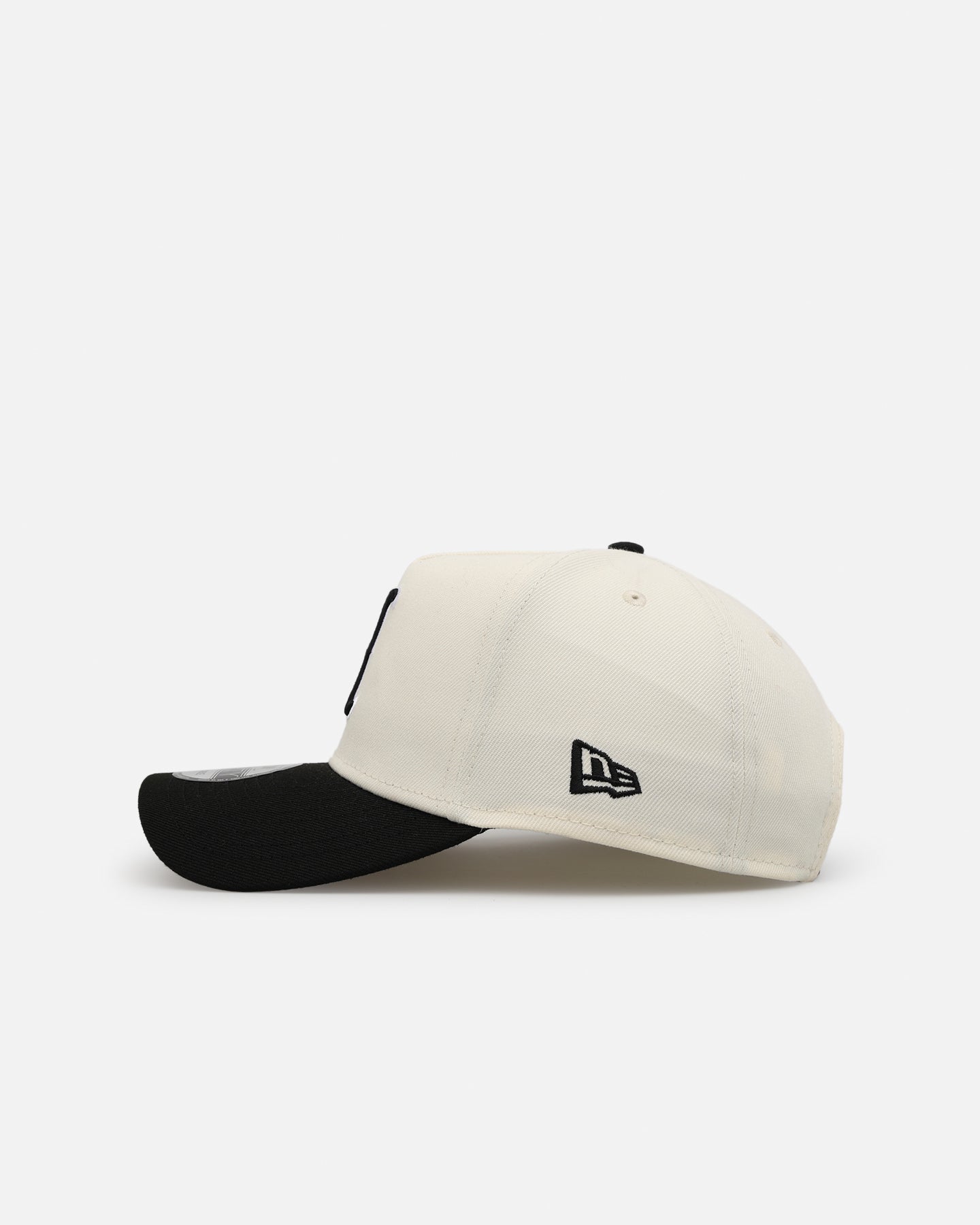 New Era Boston Red Sox 'Chrome Upside Down Logo' 9FORTY A-Frame Snapback Chrome/Black