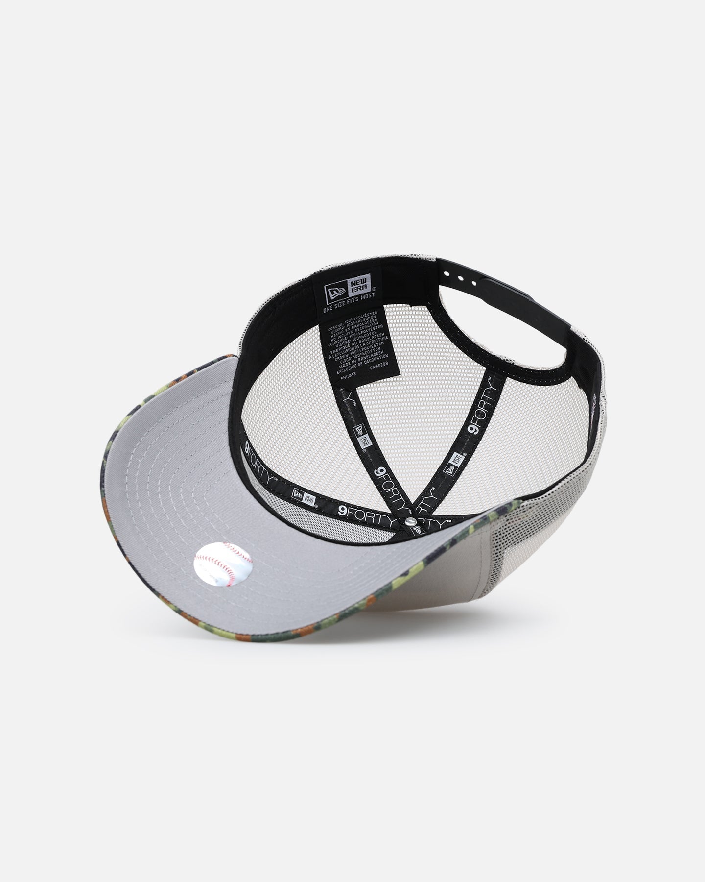 New Era New York Yankees "Camo Visor" 9FORTY A-Frame Trucker Snapback Stone/Olive