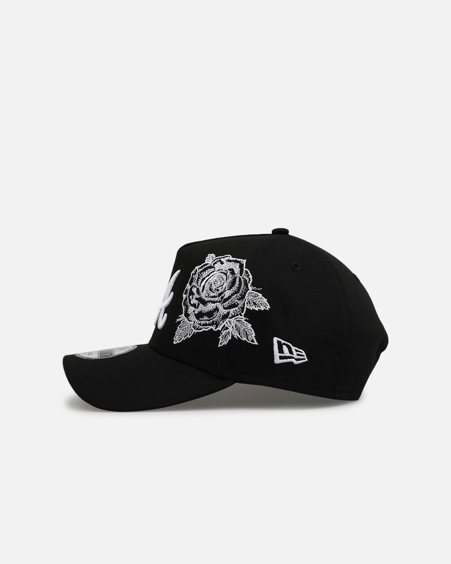 New Era Atlanta Braves 'Ornate Rose' 9FORTY A-Frame Snapback Black/White