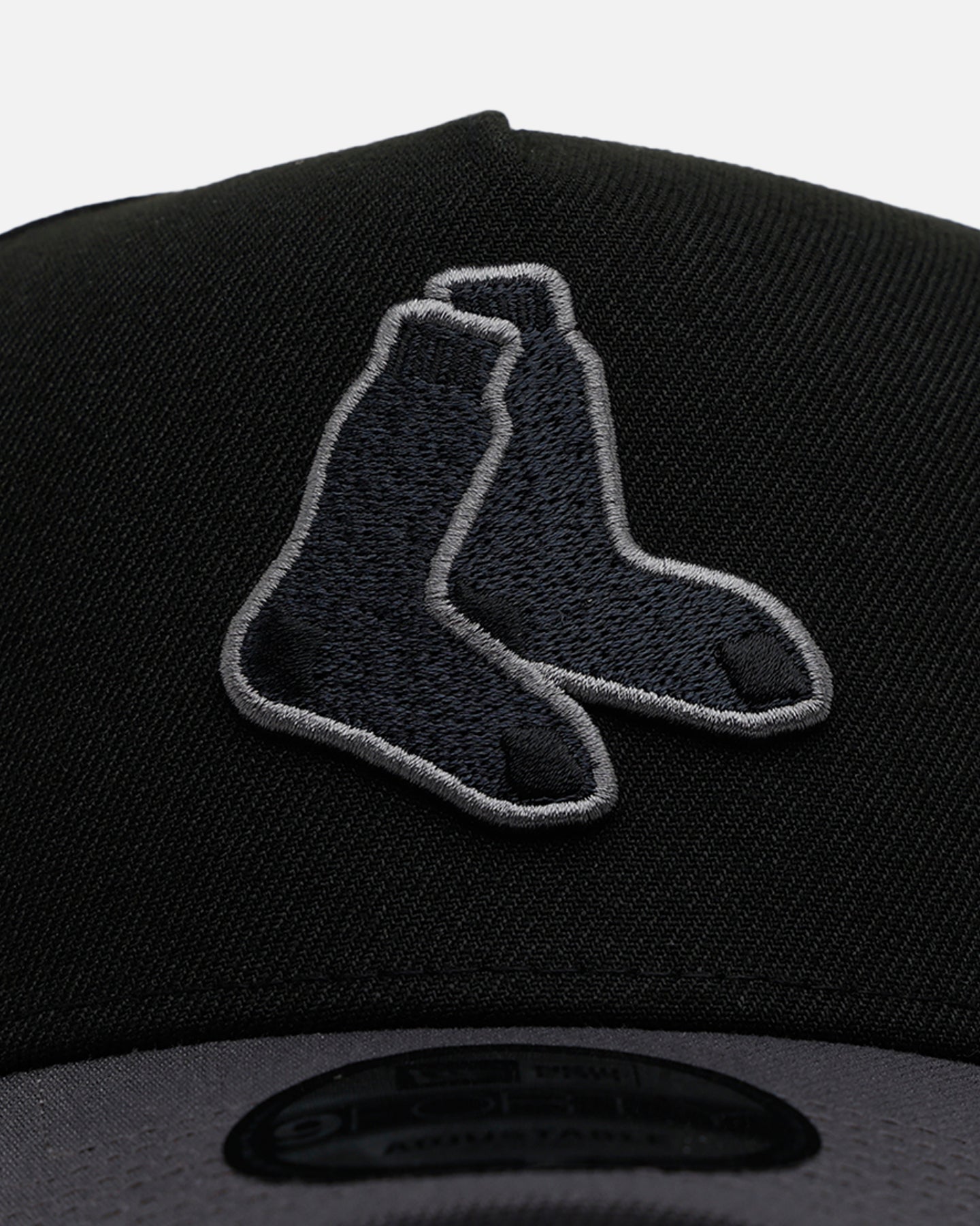New Era Boston Red Sox 'Stealth' 9FORTY A-Frame Snapback Black/Charcoal