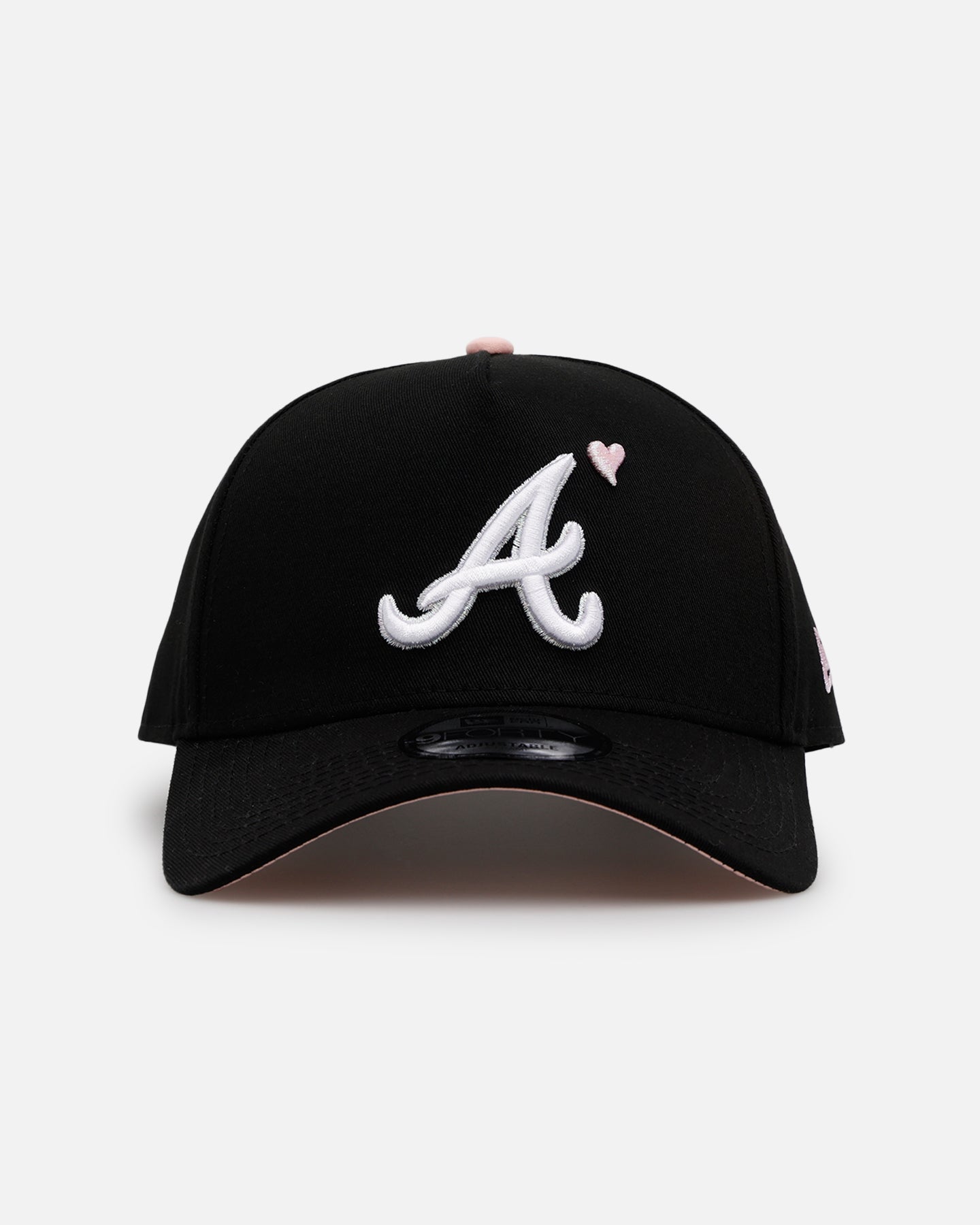 New Era Atlanta Braves 'Pink Satin Hearts 2.0' 9FORTY A-Frame Snapback Black/Pink