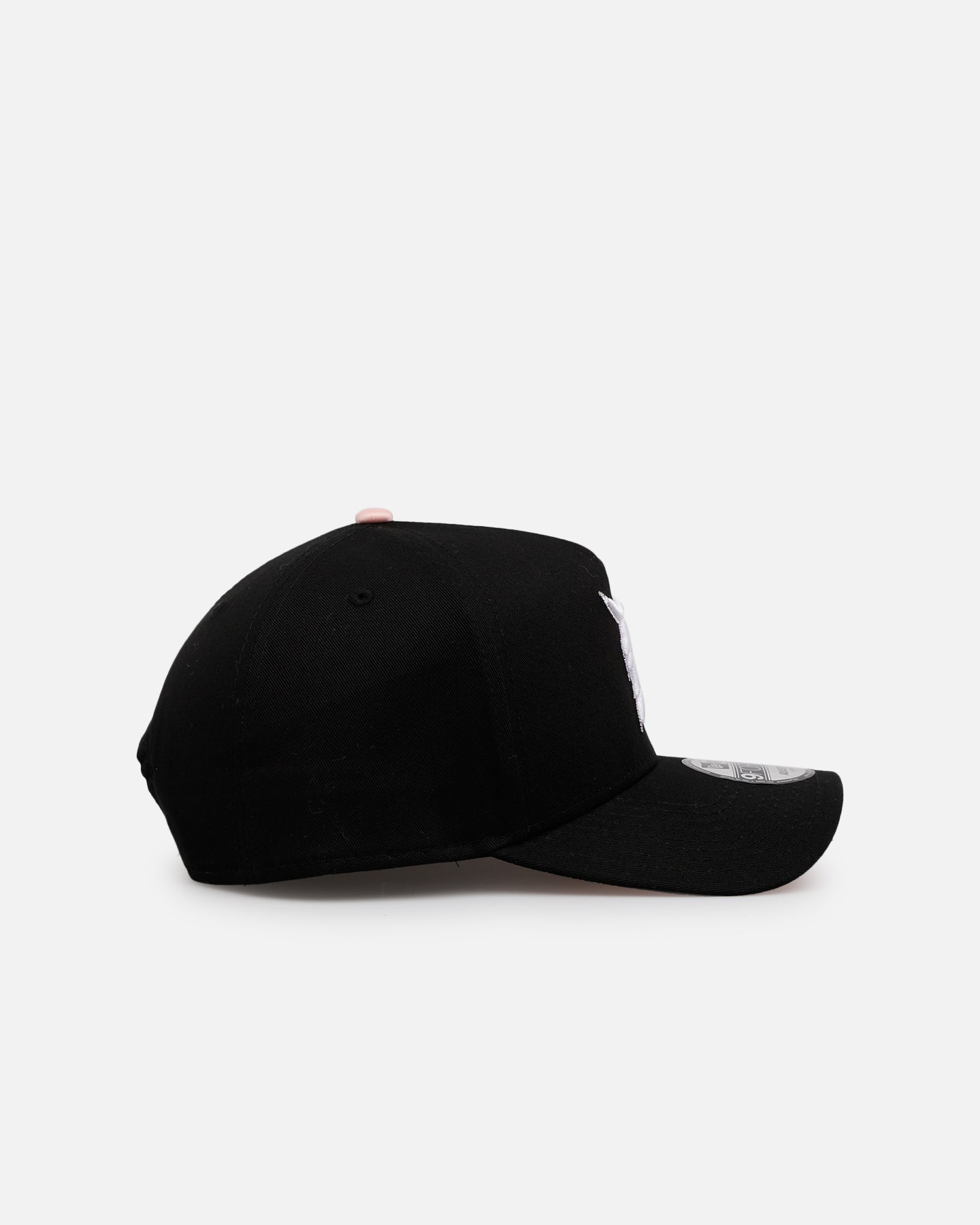New Era Detroit Tigers 'Pink Satin Hearts 2.0' 9FORTY A-Frame Snapback Black/Pink
