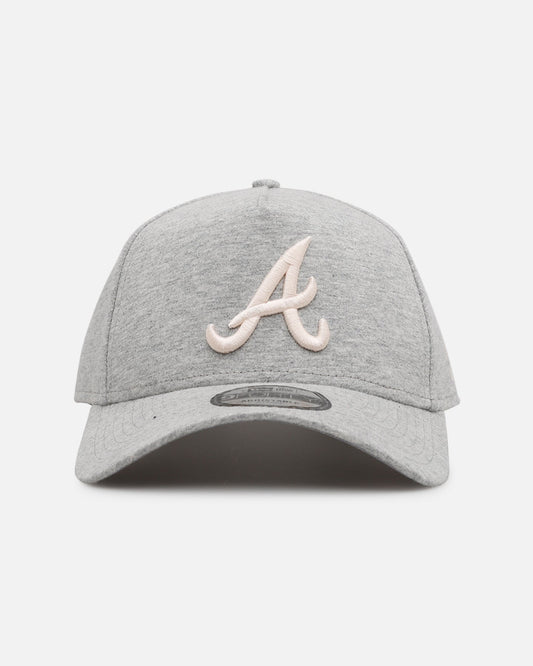 New Era Atlanta Braves 'Cozy' 9FORTY A-Frame Strapback Heather Grey