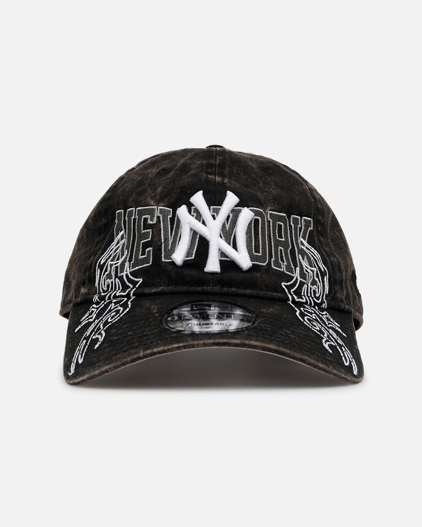 New Era New York Yankees 'Tribal' Classic Casual Strapback Washed Black