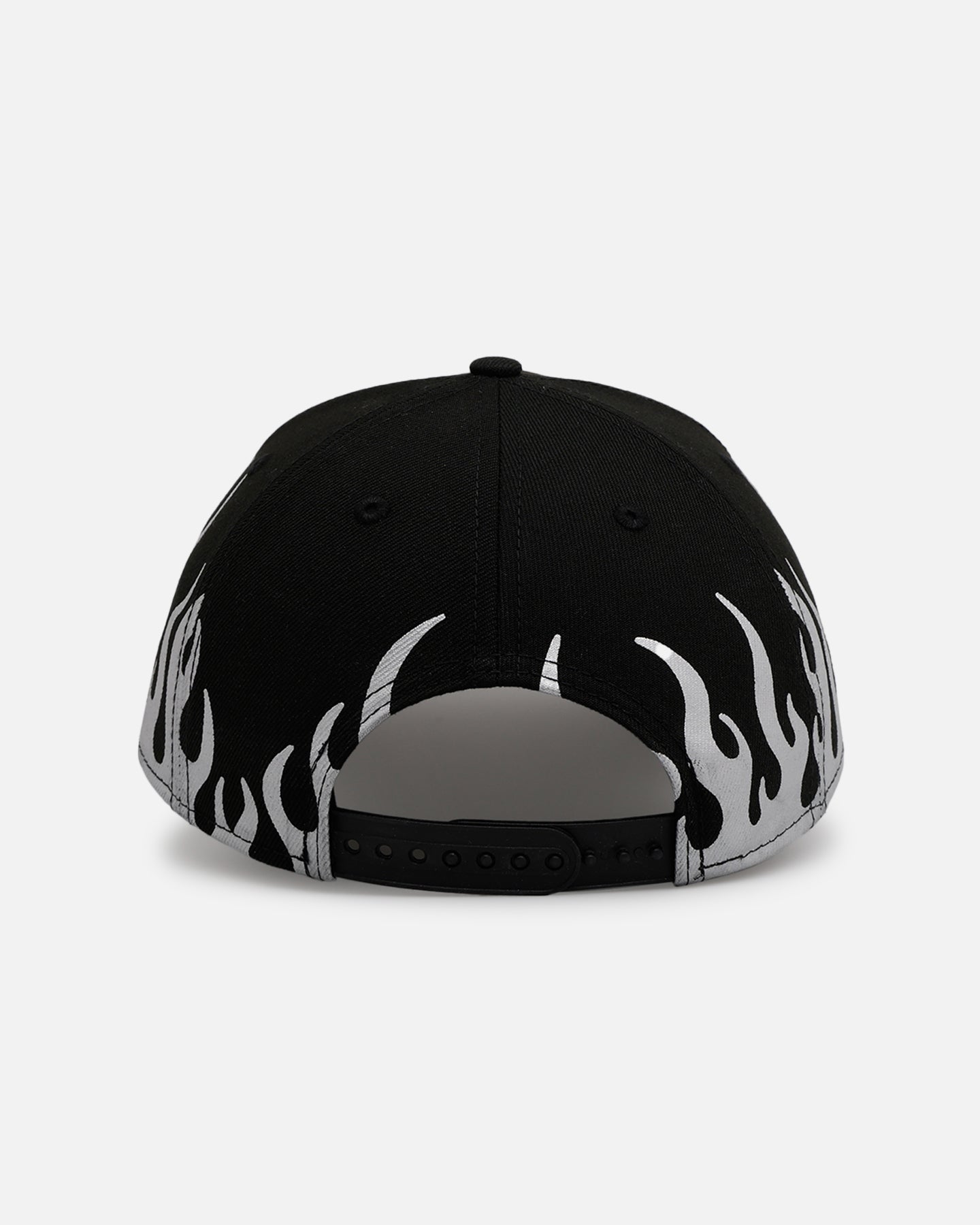 New Era Atlanta Braves 'Metallic Flames' 9FORTY A-Frame Snapback Black/Silver