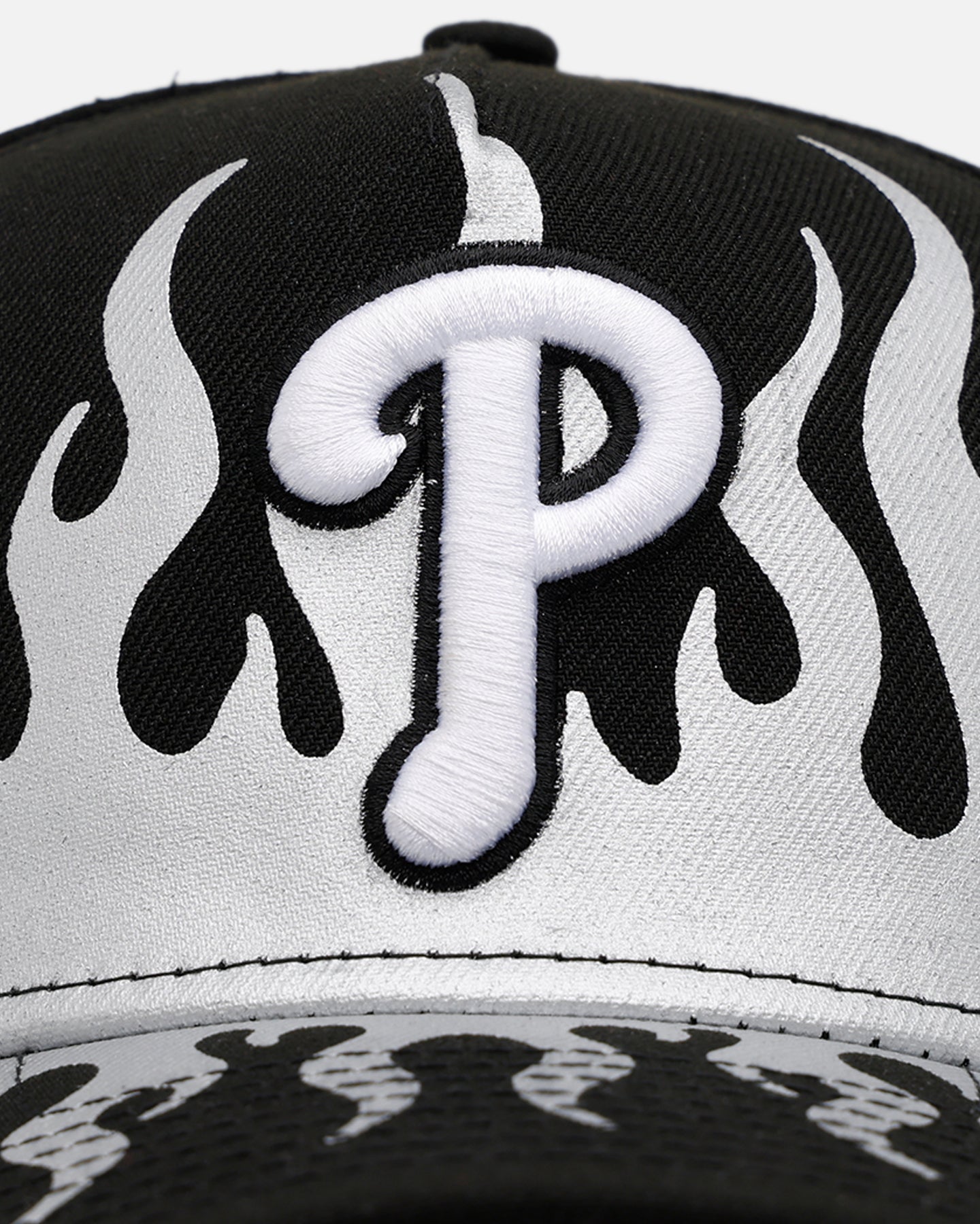New Era Philadelphia Phillies 'Metallic Flames' 9FORTY A-Frame Snapback Black/Silver