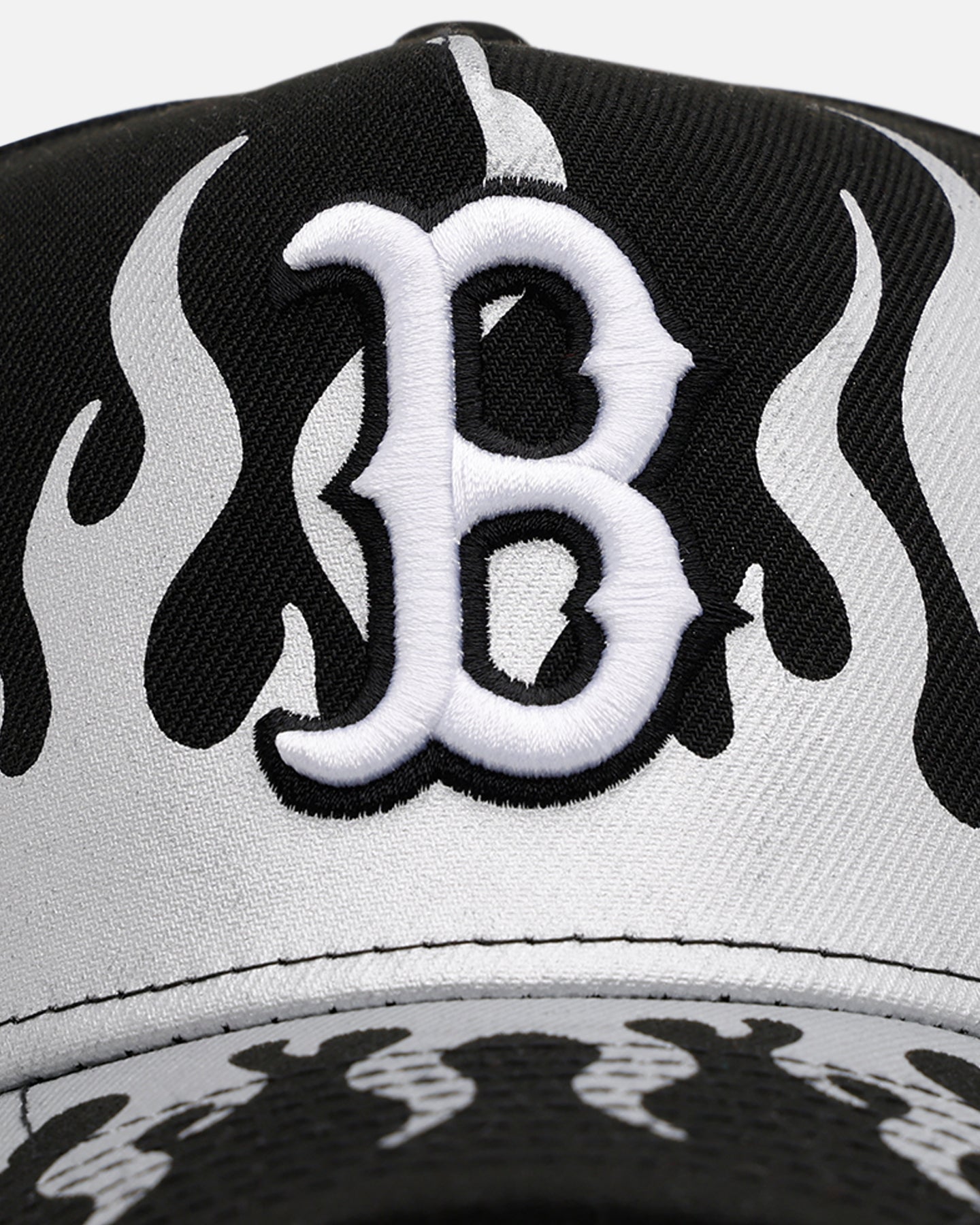 New Era Boston Red Sox 'Metallic Flames' 9FORTY A-Frame Snapback Black/Silver