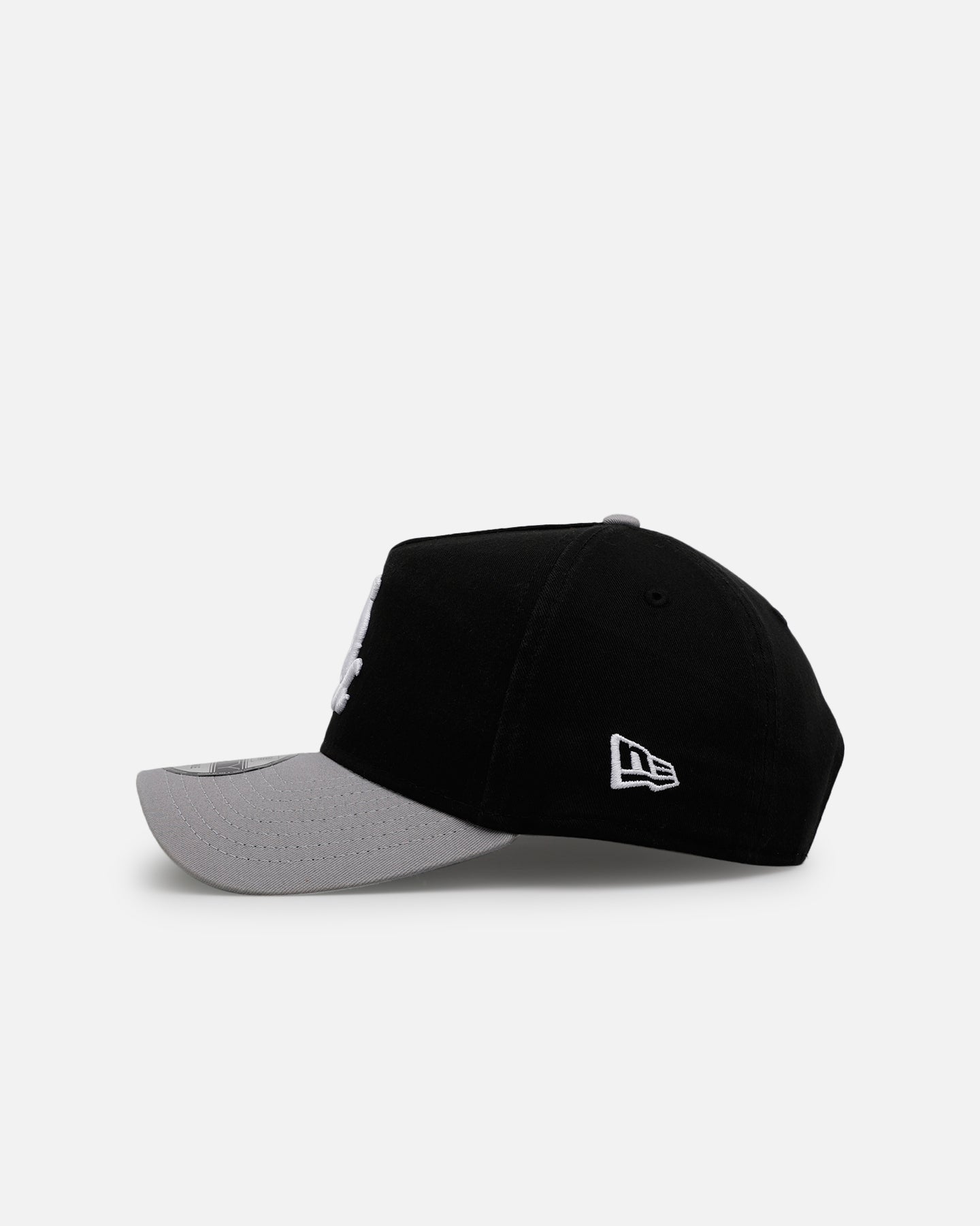 New Era Chicago White Sox 'Pigment Dye Two Tone' 9FORTY A-Frame Snapback Black/Official Team Color