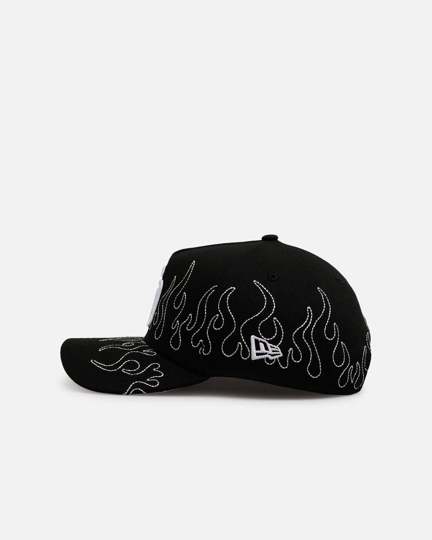 New Era San Diego Padres 'Outline Flames' 9FORTY A-Frame Snapback Black