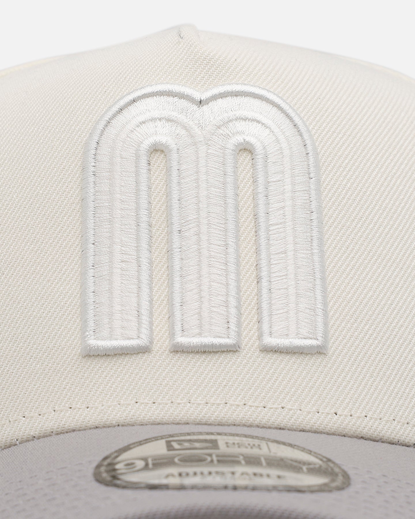 New Era Mexico National Baseball Team 'Too Clean' 9FORTY A-Frame Snapback Chrome