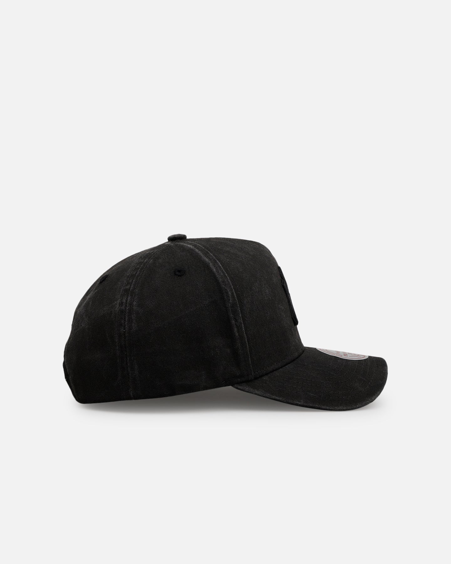 Mitchell & Ness New York Yankees 'Starburst' Pro Pinch Snapback Black