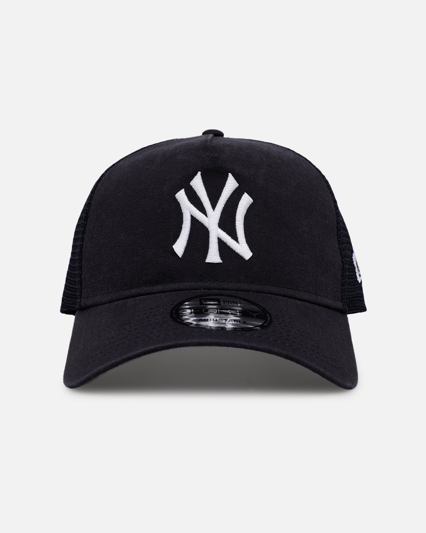 New Era New York Yankees 'Washed Truckers' 9FORTY A-Frame Trucker Snapback Official Team Color