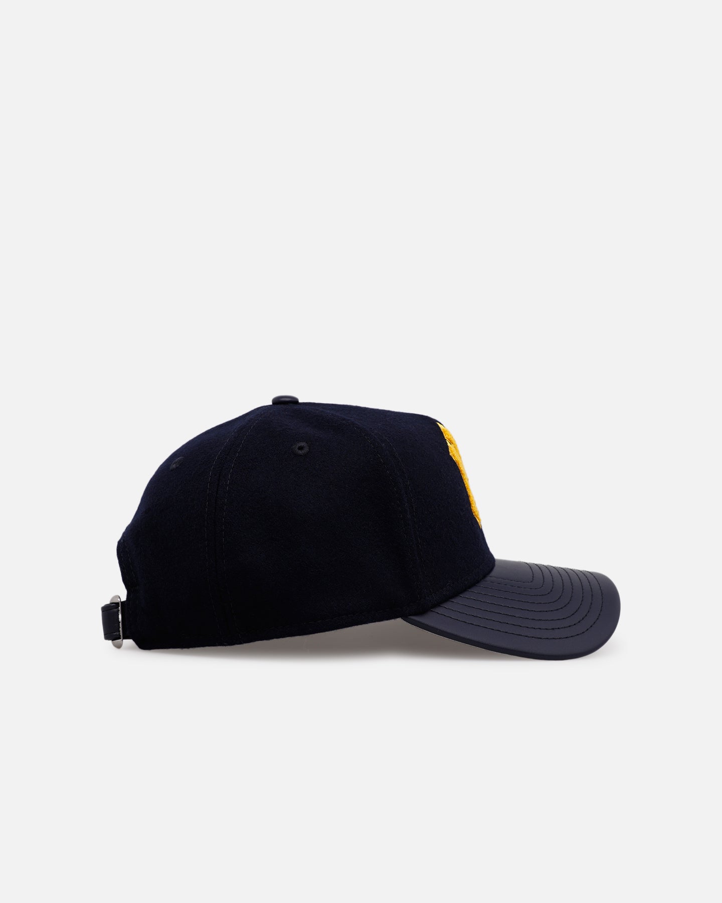 New Era New York Yankees 'Varsity' 9FORTY A-Frame Strapback Navy