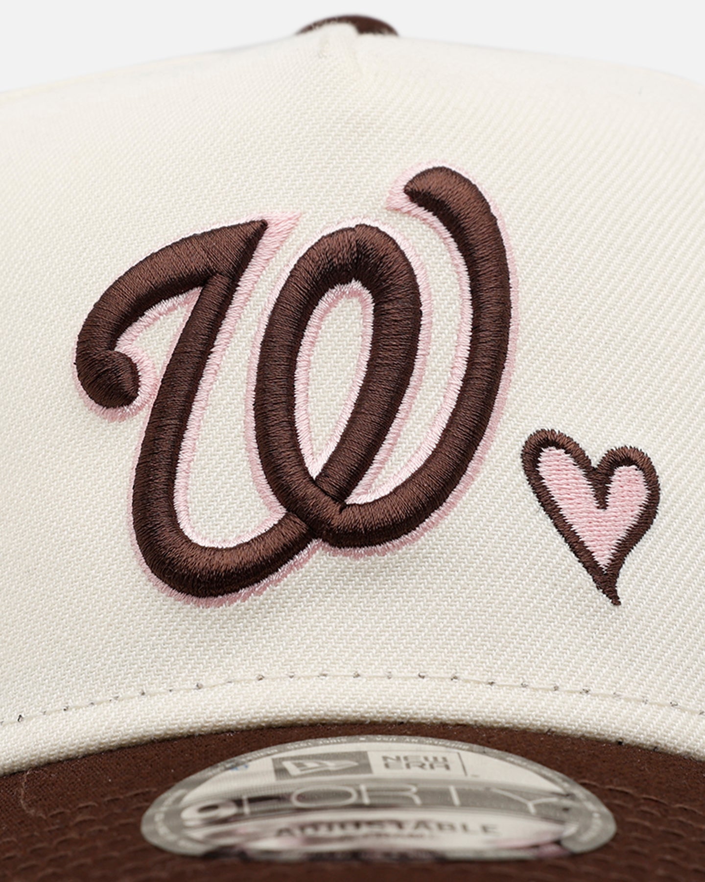 New Era Washington Nationals 'Pink Satin Hearts Walnut' 9FORTY A-Frame Snapback Chrome/Walnut