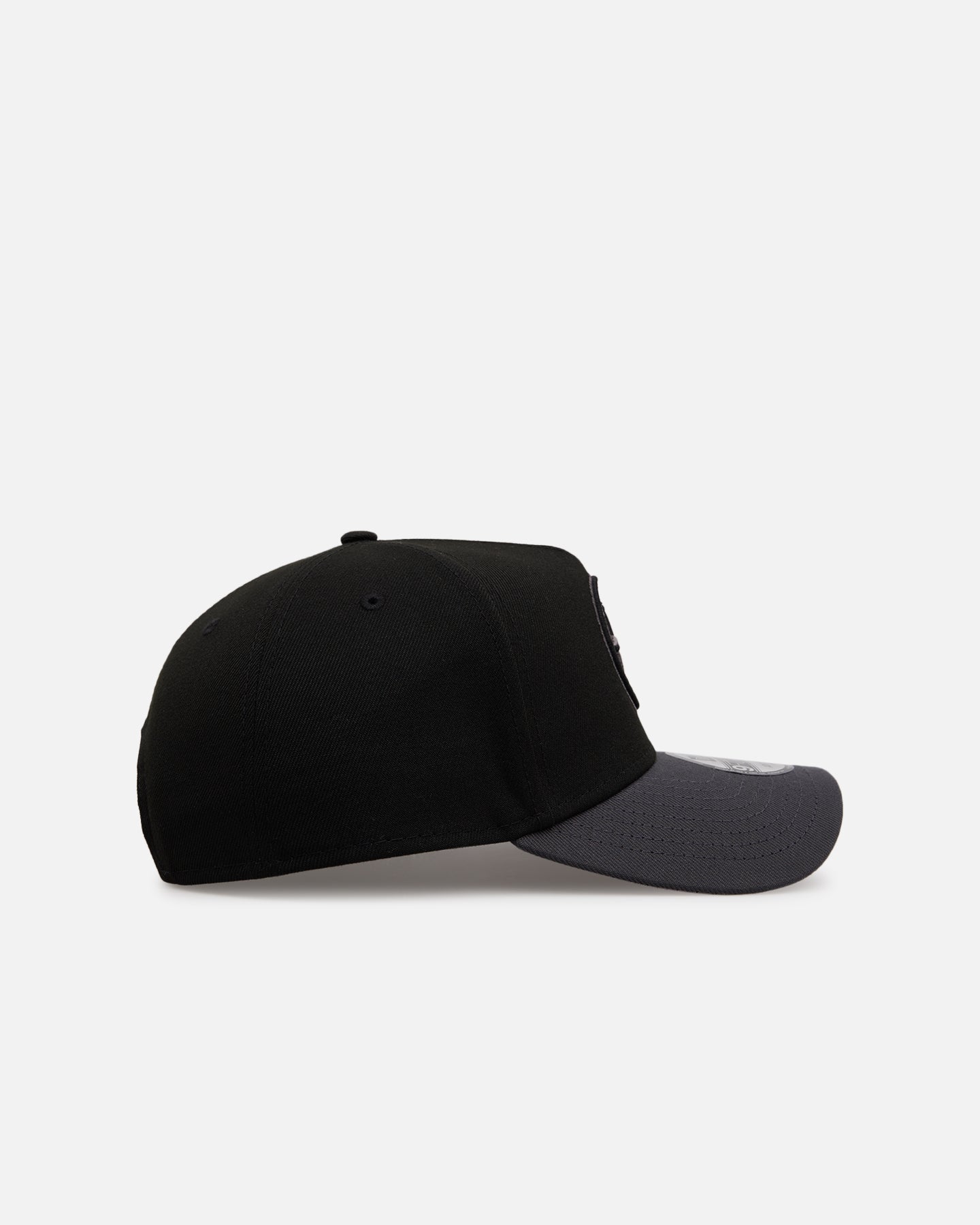 New Era Seattle Mariners 'Stealth Roses' 9FORTY A-Frame Snapback Black
