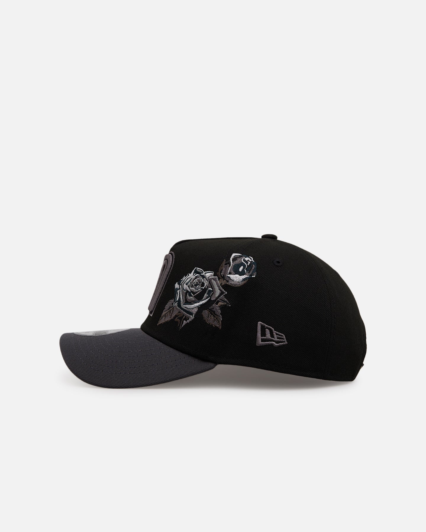 New Era Mexico National Baseball Team 'Stealth Roses' 9FORTY A-Frame Snapback Black