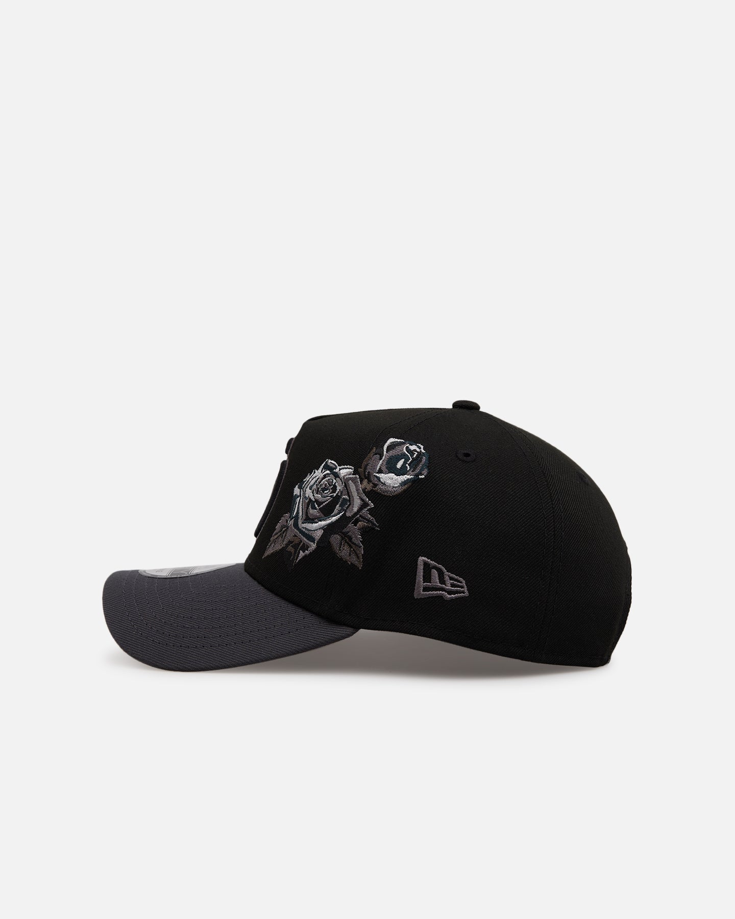 New Era San Diego Padres 'Stealth Roses' 9FORTY A-Frame Snapback Black