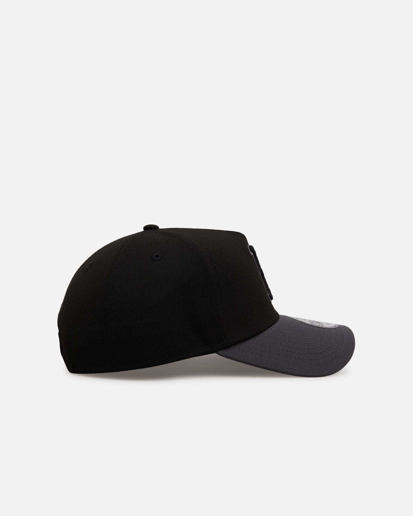 New Era Boston Red Sox 'Stealth Roses' 9FORTY A-Frame Snapback Black