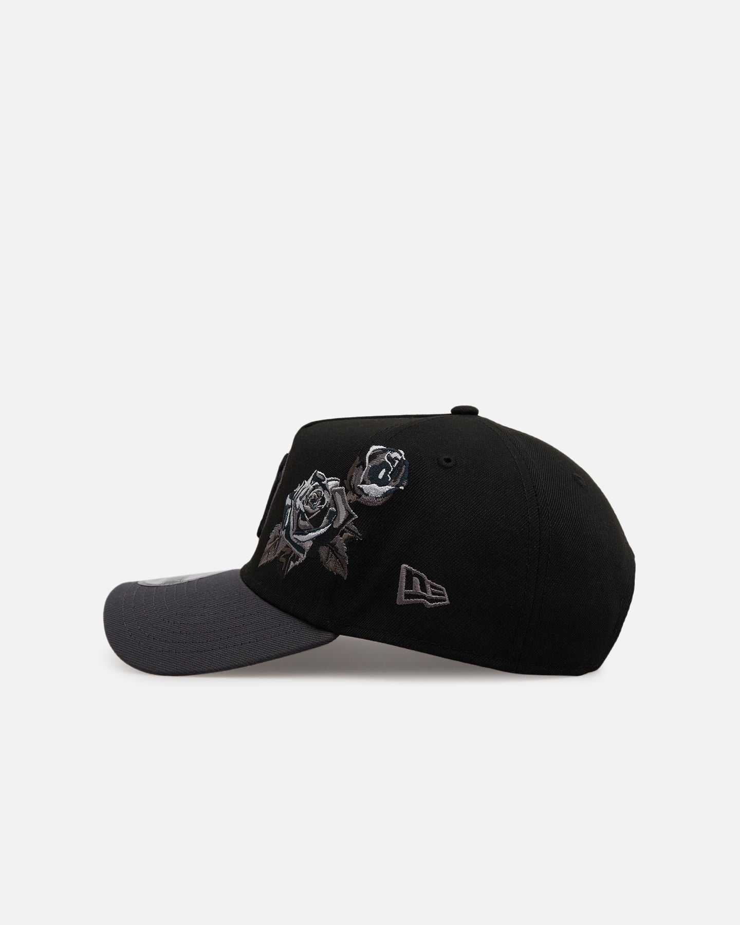New Era New York Yankees 'Stealth Roses' 9FORTY A-Frame Snapback Black
