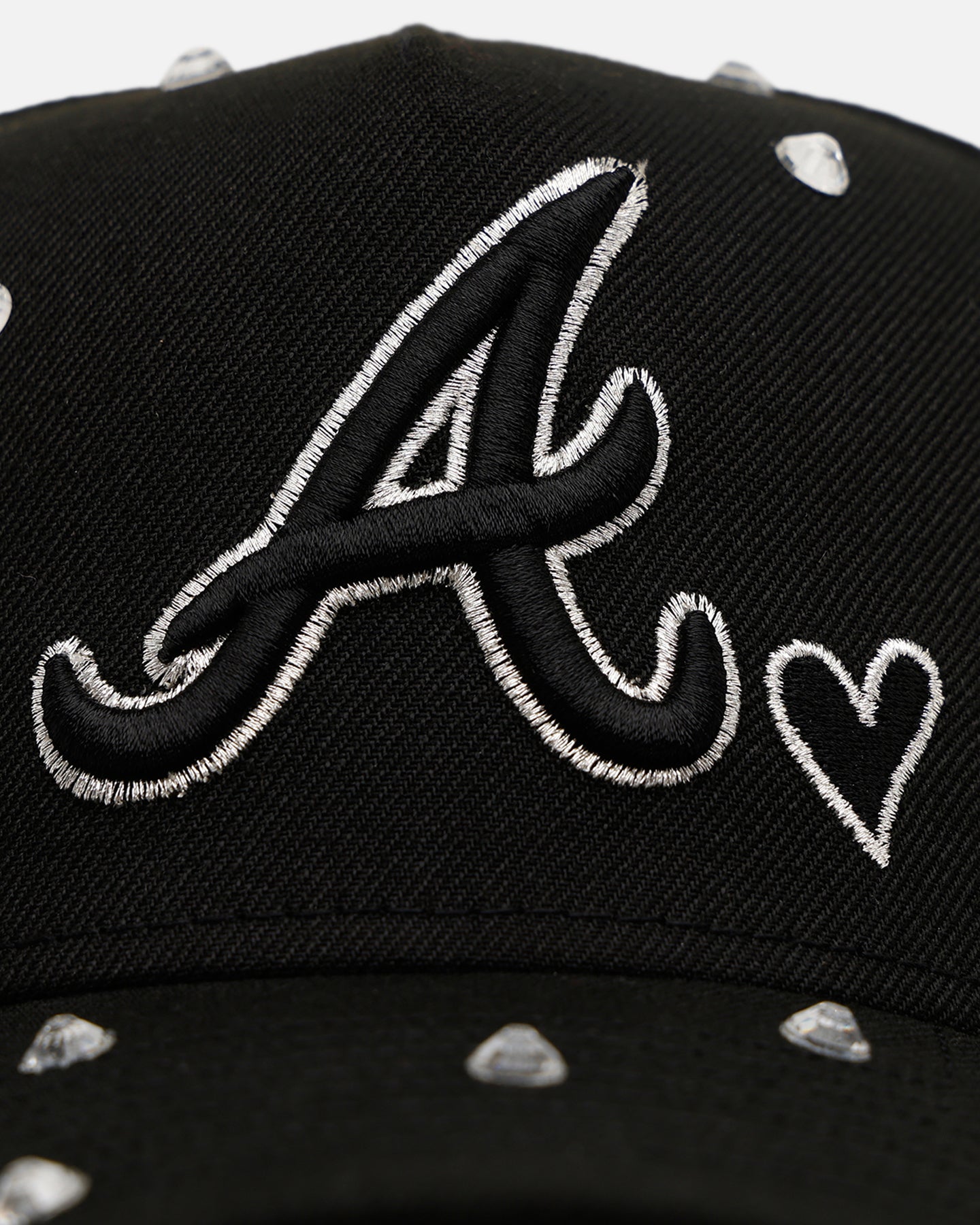 New Era Atlanta Braves 'Black Satin Hearts' 9FORTY A-Frame Snapback Black