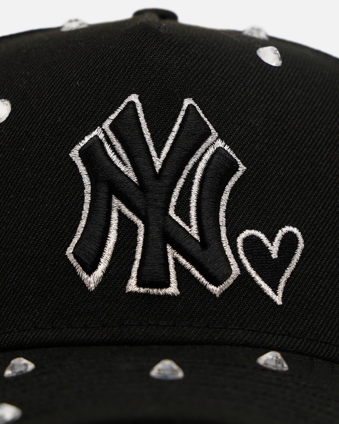 New Era New York Yankees 'Black Satin Hearts' 9FORTY A-Frame Snapback Black