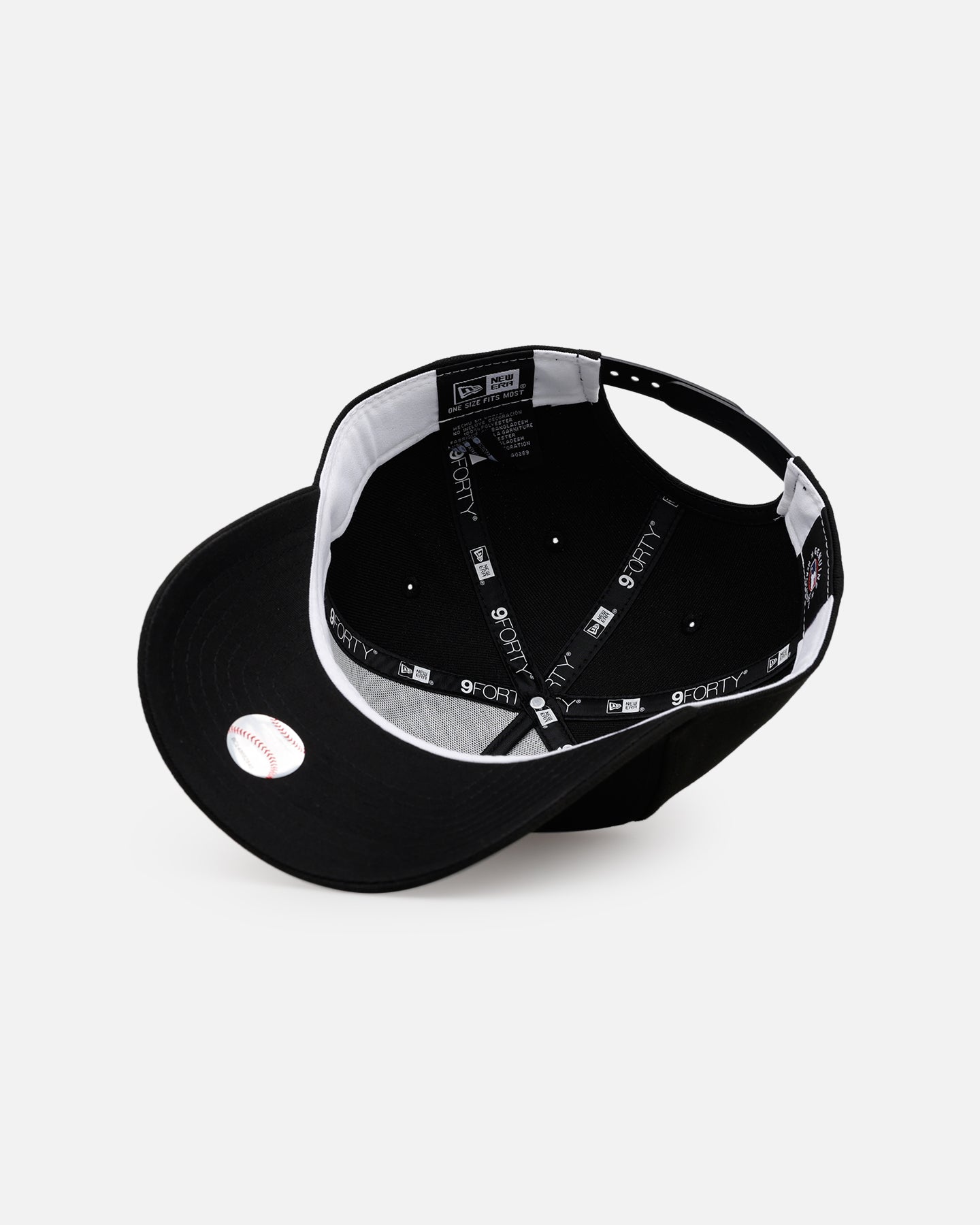 New Era Atlanta Braves 'Easy Black' 9FORTY A-Frame Snapback Black/Black