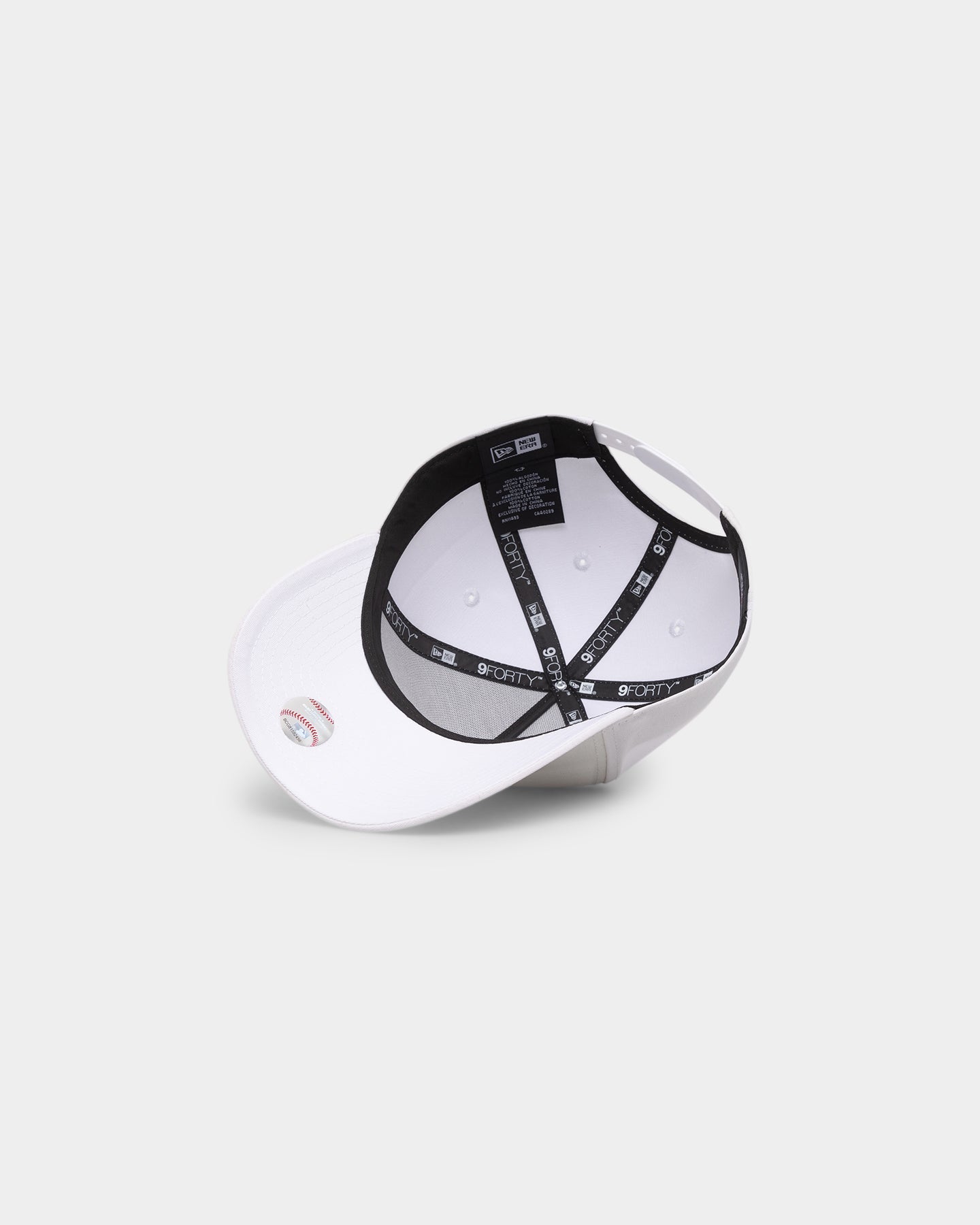 New Era Atlanta Braves 'UV Activation' 9FORTY A-Frame Snapback UV Active White