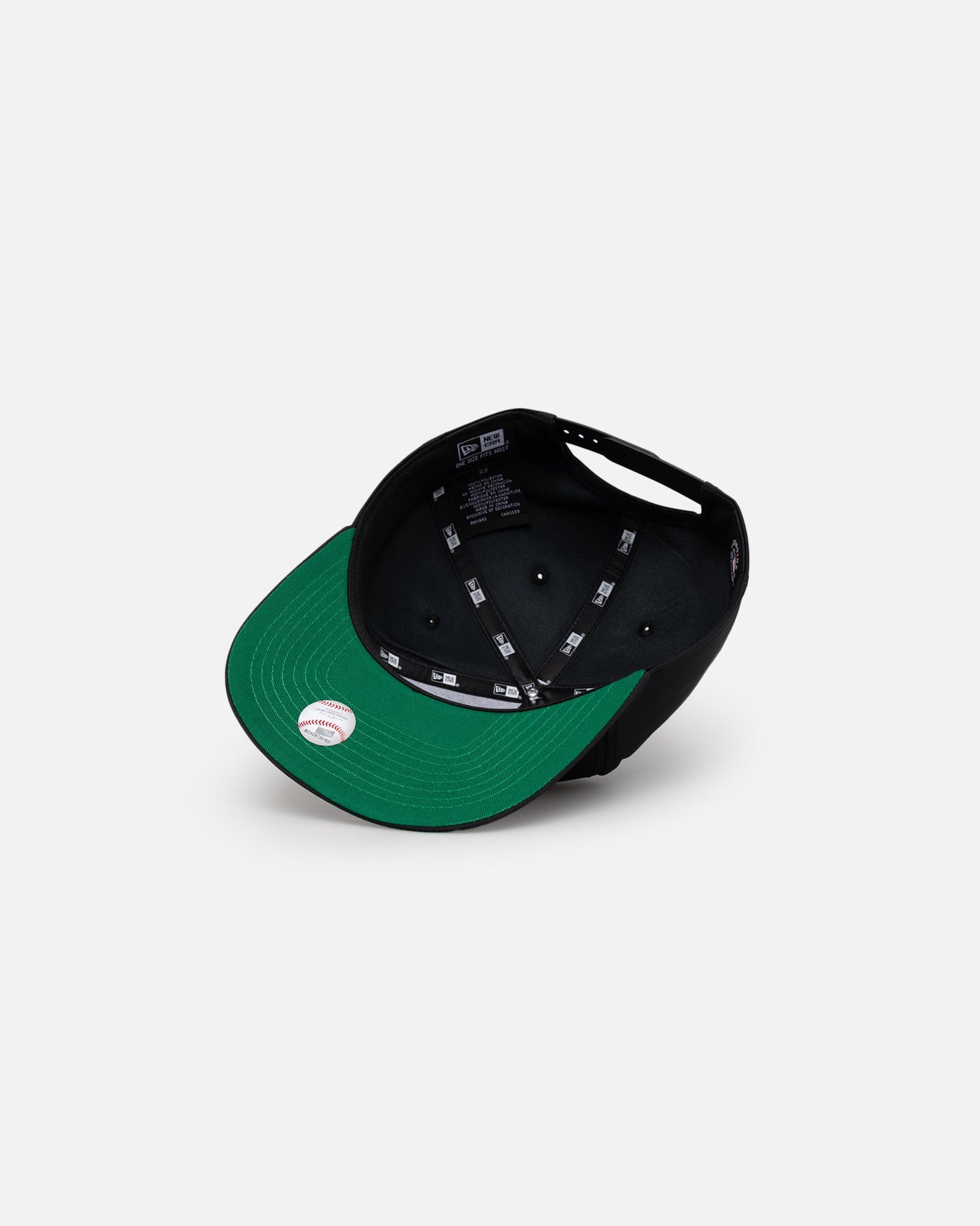 New Era New York Yankees Golfer Pre-Curved Snapback Black/OTC