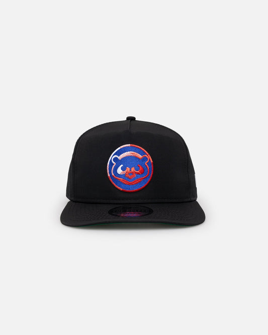 New Era Chicago Cubs Golfer Pre-Curved Snapback Black/OTC