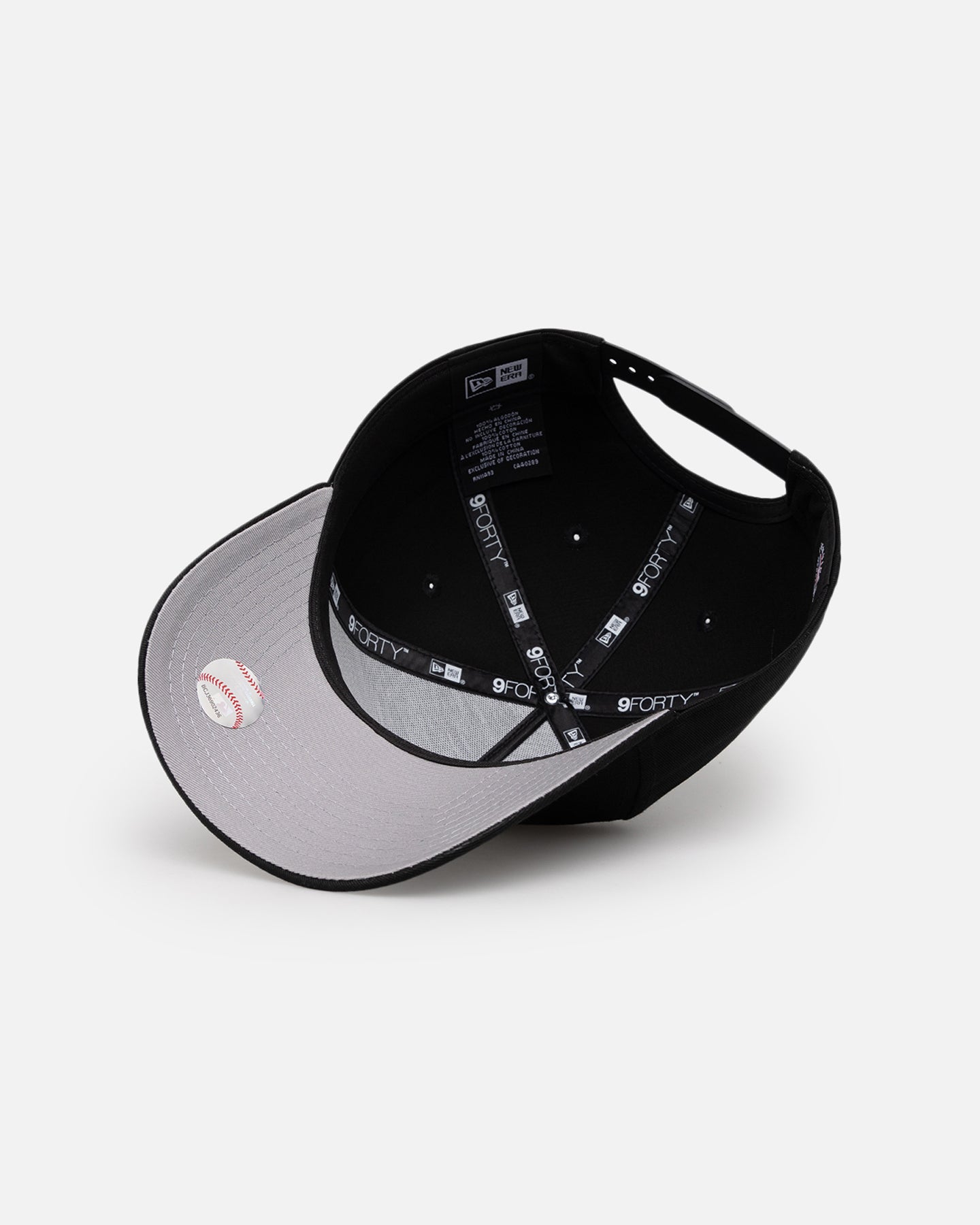 New Era Atlanta Braves 'Gothic Arch' 9FORTY A-Frame Snapback Black/White