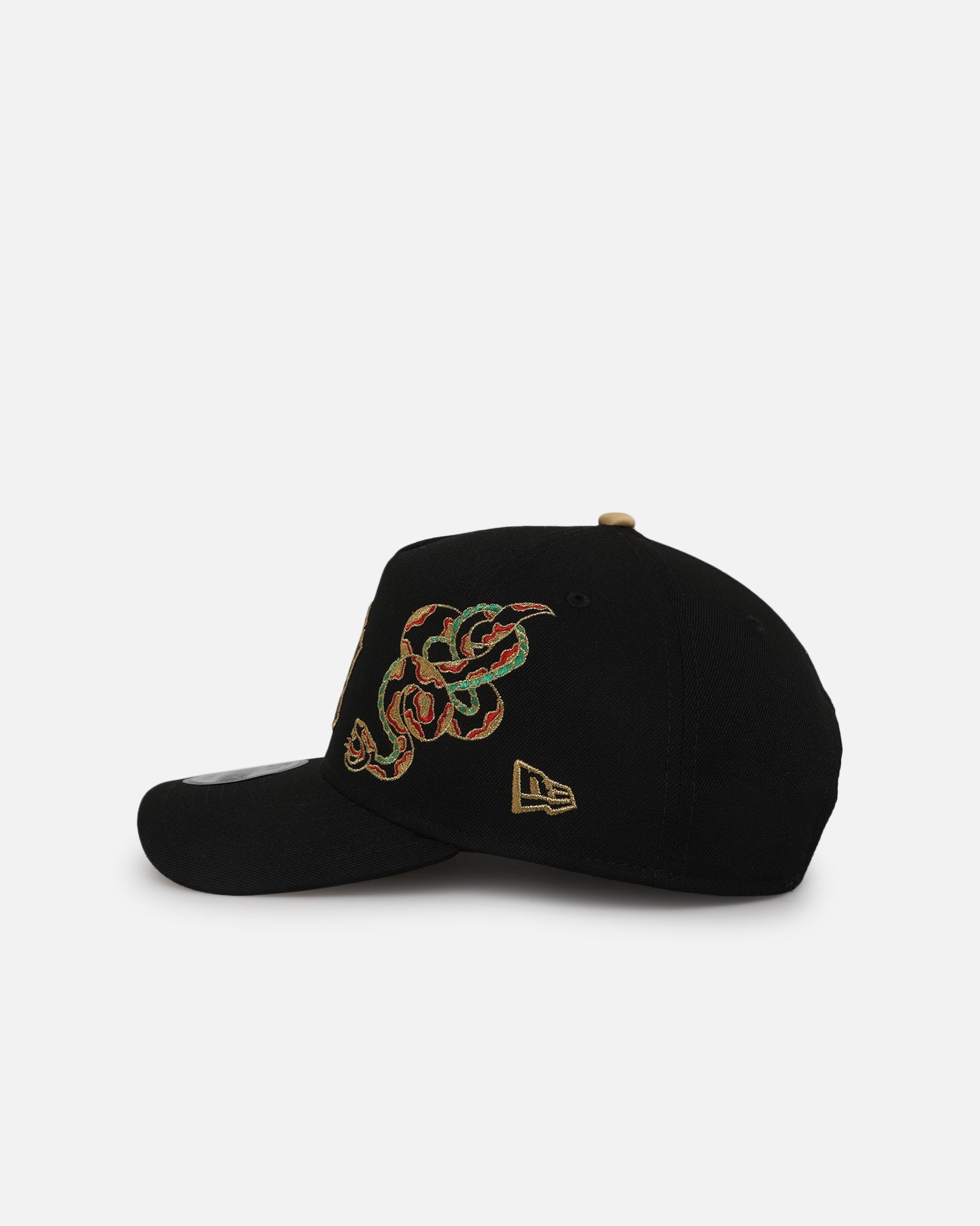 New Era New York Yankees 'Year Of The Snake' 9FORTY A-Frame Snapback Black/Gold